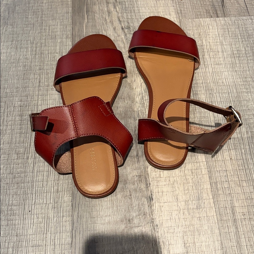 Women's Express Ankle-Strap Leather Flat Sandals - Picture 2 of 7